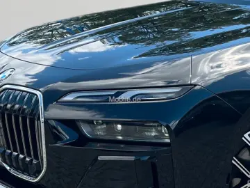 BMW 740d xDrive M Sport Pano Sthzg. Autobahnas. HUD