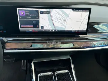 BMW 740d xDrive M Sport Pano Sthzg. Autobahnas. HUD