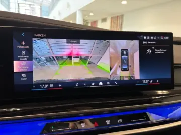 BMW 740 d xDrive M Sport PanoSky StHzg IconGl Aktivl