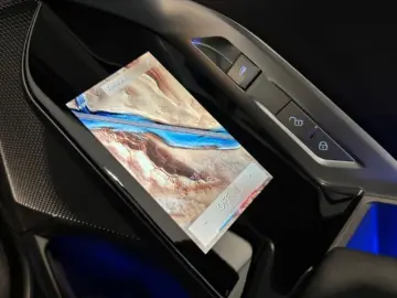 BMW 740 d xDrive M Sport PanoSky StHzg IconGl Aktivl