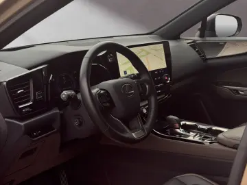 LEXUS NX 350h E-Four Overtrail PANORAMA MARKLEVINSON