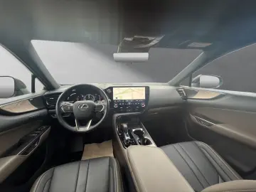 LEXUS NX 350h E-Four Overtrail PANORAMA MARKLEVINSON
