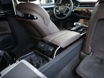 AUDI A8L 60 TFSIe Long