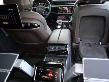 AUDI A8L 60 TFSIe Long