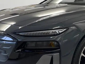 AUDI A6 Sportback e-tron quattro  AHK MATRIX KAMERA N