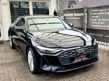 AUDI A5 Lim. S-Tronic LEDER RKam Navi ACC