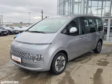 Hyundai Staria 1.6T-GDi 215CP Hybrid 6AT 9seats Premium