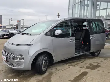 Hyundai Staria 1.6T-GDi 215CP Hybrid 6AT 9seats Premium