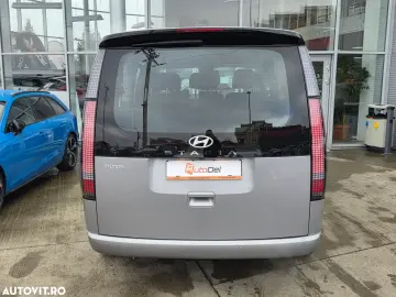 Hyundai Staria 1.6T-GDi 215CP Hybrid 6AT 9seats Premium