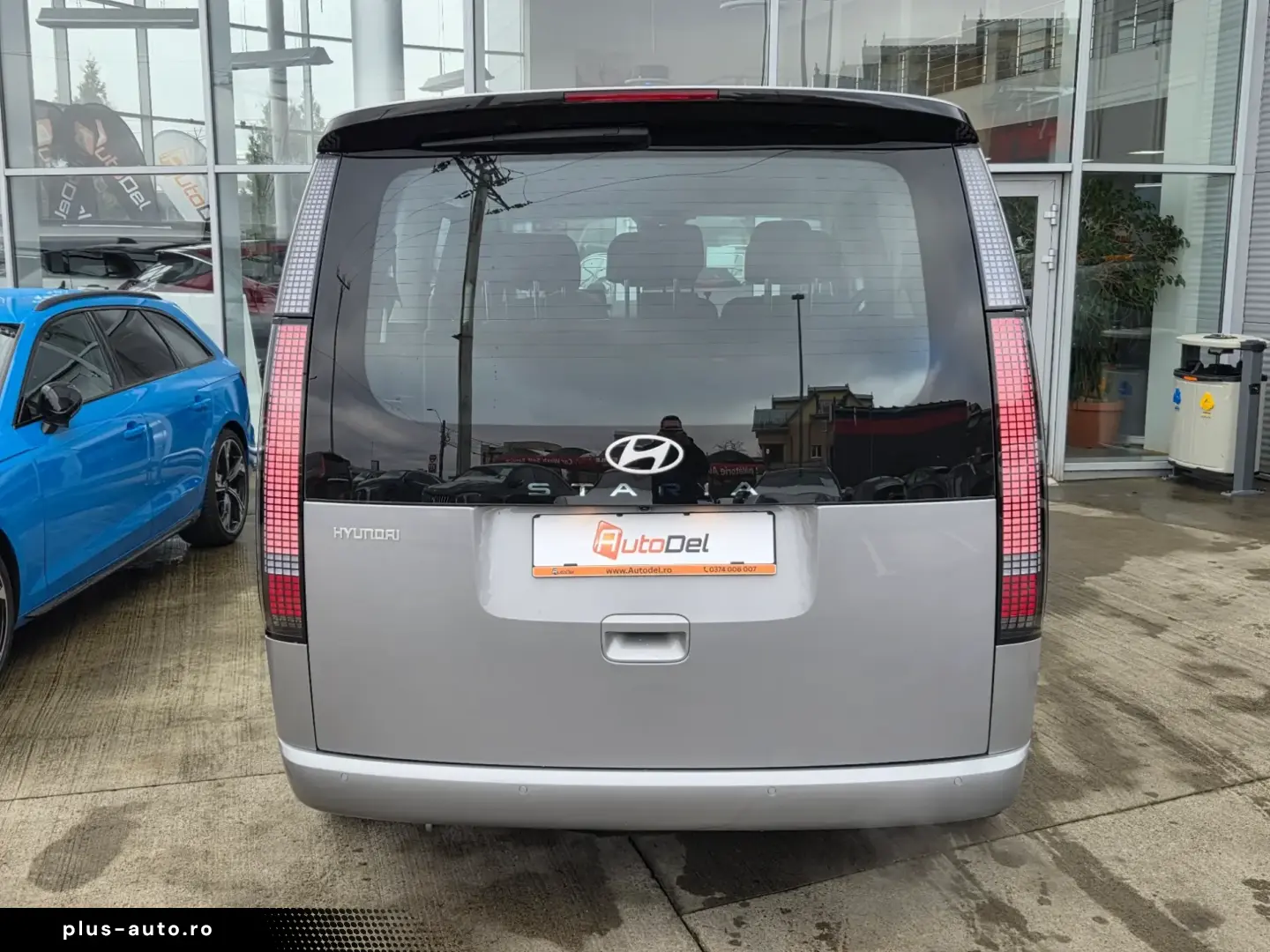 Hyundai Staria 1.6T-GDi 215CP Hybrid 6AT 9seats Premium