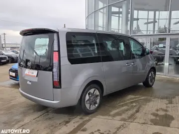 Hyundai Staria 1.6T-GDi 215CP Hybrid 6AT 9seats Premium