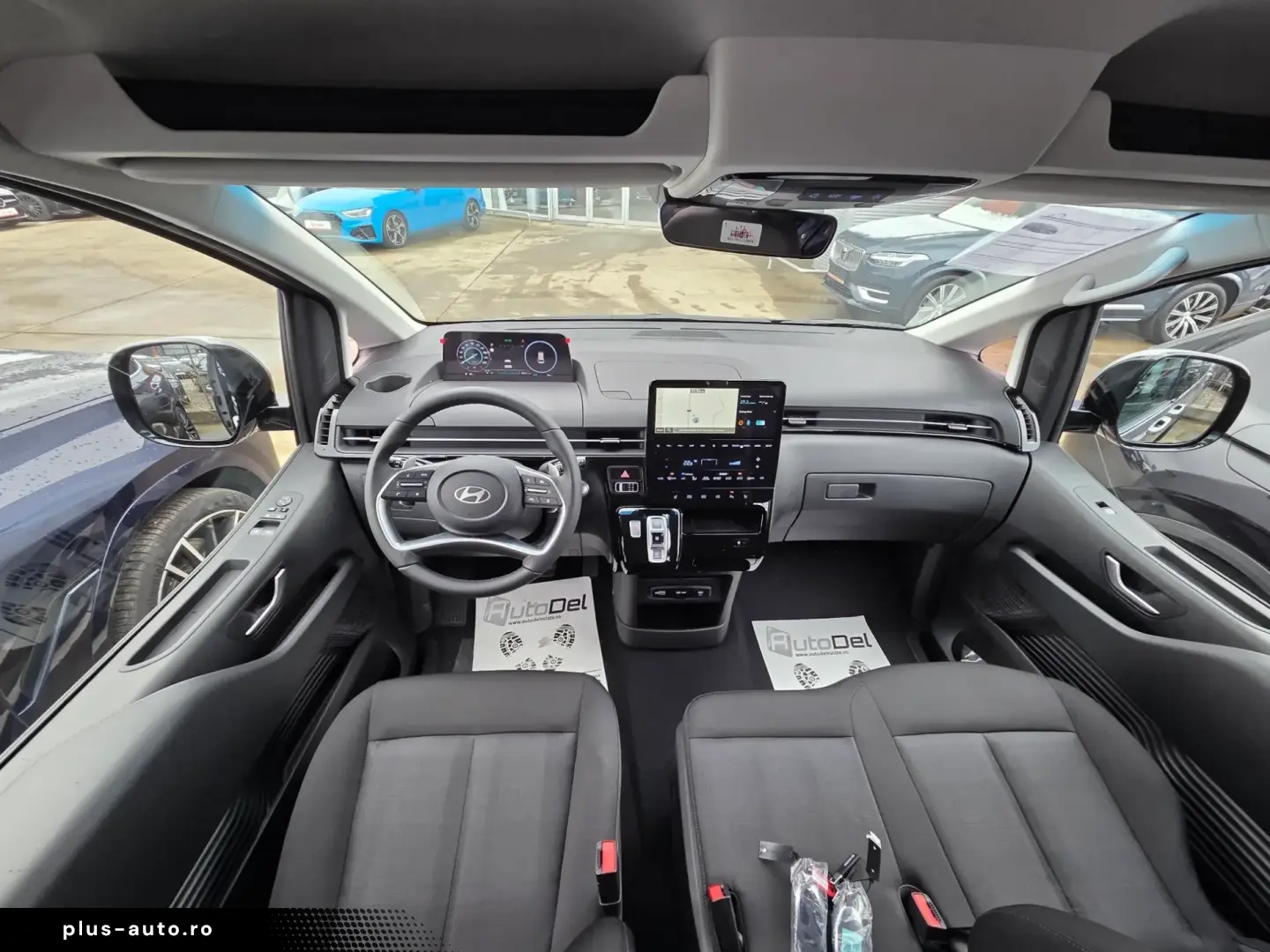 Hyundai Staria 1.6T-GDi 215CP Hybrid 6AT 9seats Premium