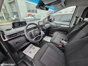 Hyundai Staria 1.6T-GDi 215CP Hybrid 6AT 9seats Premium