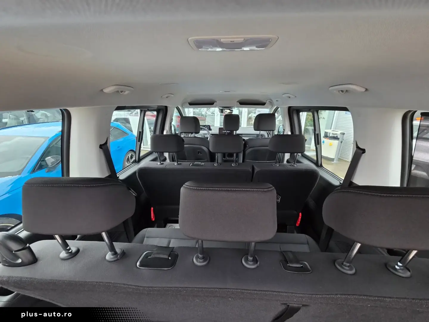 Hyundai Staria 1.6T-GDi 215CP Hybrid 6AT 9seats Premium