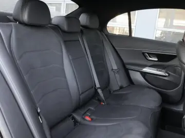 MERCEDES-BENZ E 200 AMG-Sport Super LED Cam Distr Ke&hellip;