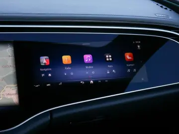 MERCEDES-BENZ E 200 AMG-Sport Super LED Cam Distr Ke&hellip;