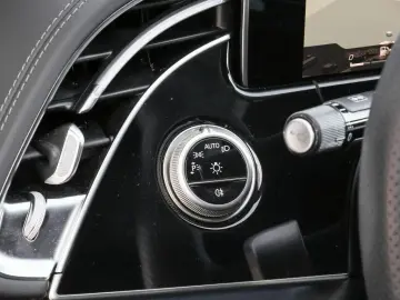 MERCEDES-BENZ E 200 AMG-Sport Super LED Cam Distr Ke&hellip;