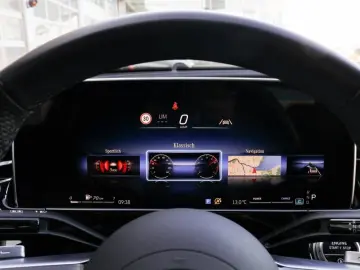 MERCEDES-BENZ E 200 AMG-Sport Super LED Cam Distr Ke&hellip;