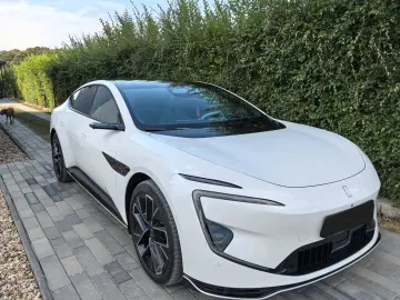 ZEEKR Avatr 12 GT Performance AWD 581 HP !!