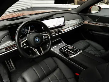 BMW i7 eDrive50 - M-Sport Pro - Skylounge - Stoelven