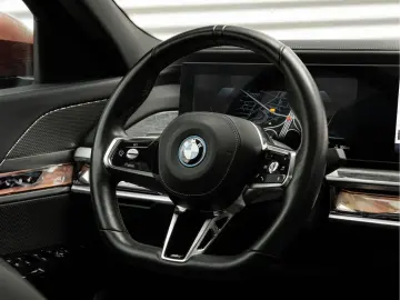 BMW i7 eDrive50 - M-Sport Pro - Skylounge - Stoelven
