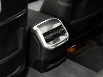 BMW i7 eDrive50 - M-Sport Pro - Skylounge - Stoelven