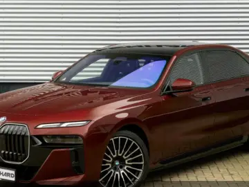 BMW i7 eDrive50 - M-Sport Pro - Skylounge
