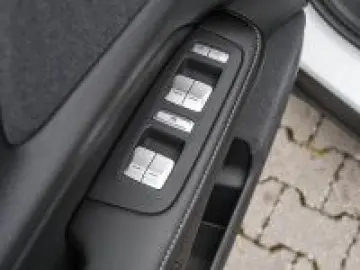 XPENG G6 AWD PERFORMANCE  DISTR 360  NAVI LED PANO SHZ