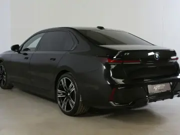 BMW i7 xDr.60 M Sport PRO NP 166180.- 4x Massage ACC