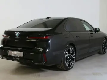 BMW i7 xDr.60 M Sport PRO NP 166180.- 4x Massage ACC