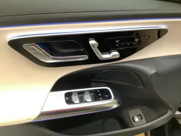 MERCEDES-BENZ E 200 AMG Night Digital Panorama-SD Super