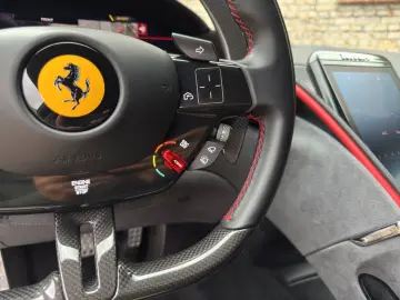 FERRARI Roma 3.9 T V8 DCT  2.Hand Carbon-Paket