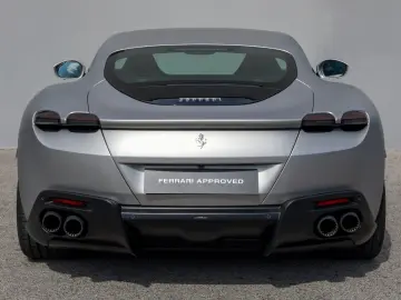 FERRARI Roma