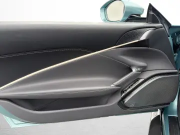 FERRARI Roma Spider   Carbon   ADAS   LED   Voll