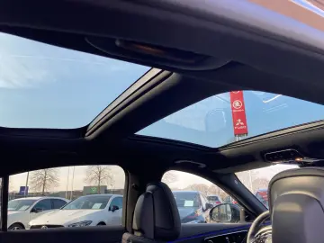 MERCEDES-BENZ E 200 Exclusive Pano SUPERSCREEN Burm