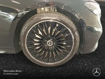 MERCEDES-BENZ E 200 AMG Premium Pano Led SUPERSCREEN…