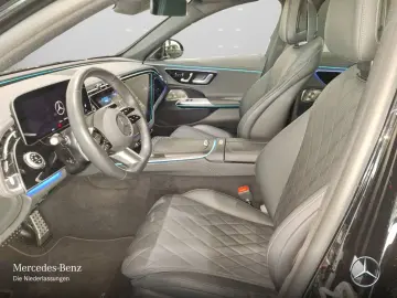 MERCEDES-BENZ E 200 AMG Premium Pano Led SUPERSCREEN…