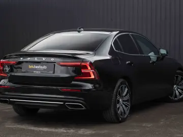 Volvo S60 T8 Recharge AWD Geartronic Inscription