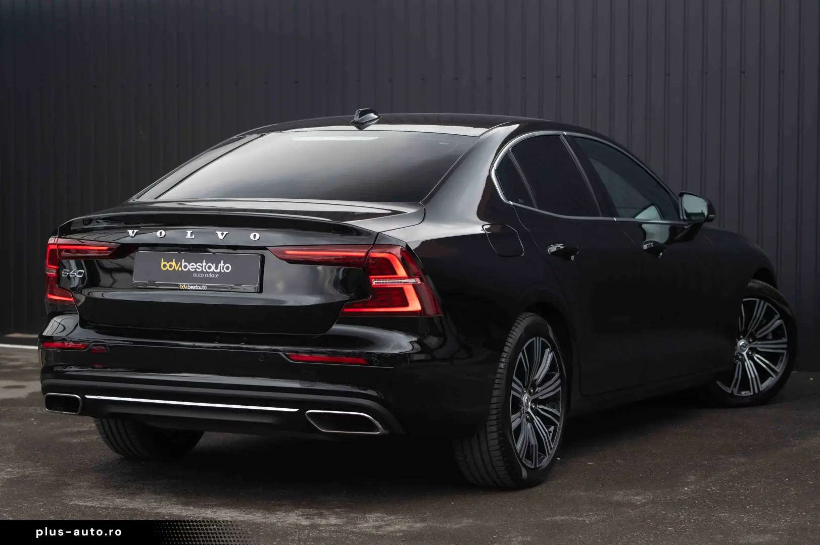 Volvo S60 T8 Recharge AWD Geartronic Inscription