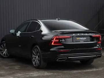 Volvo S60 T8 Recharge AWD Geartronic Inscription