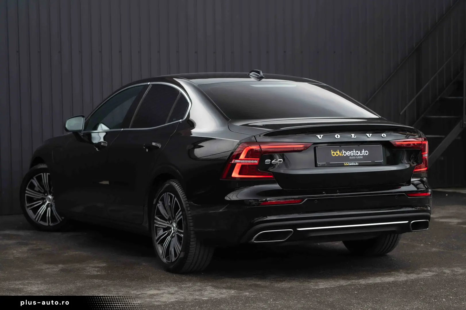 Volvo S60 T8 Recharge AWD Geartronic Inscription