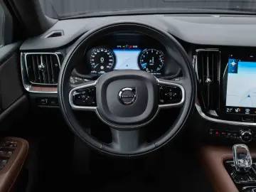 Volvo S60 T8 Recharge AWD Geartronic Inscription