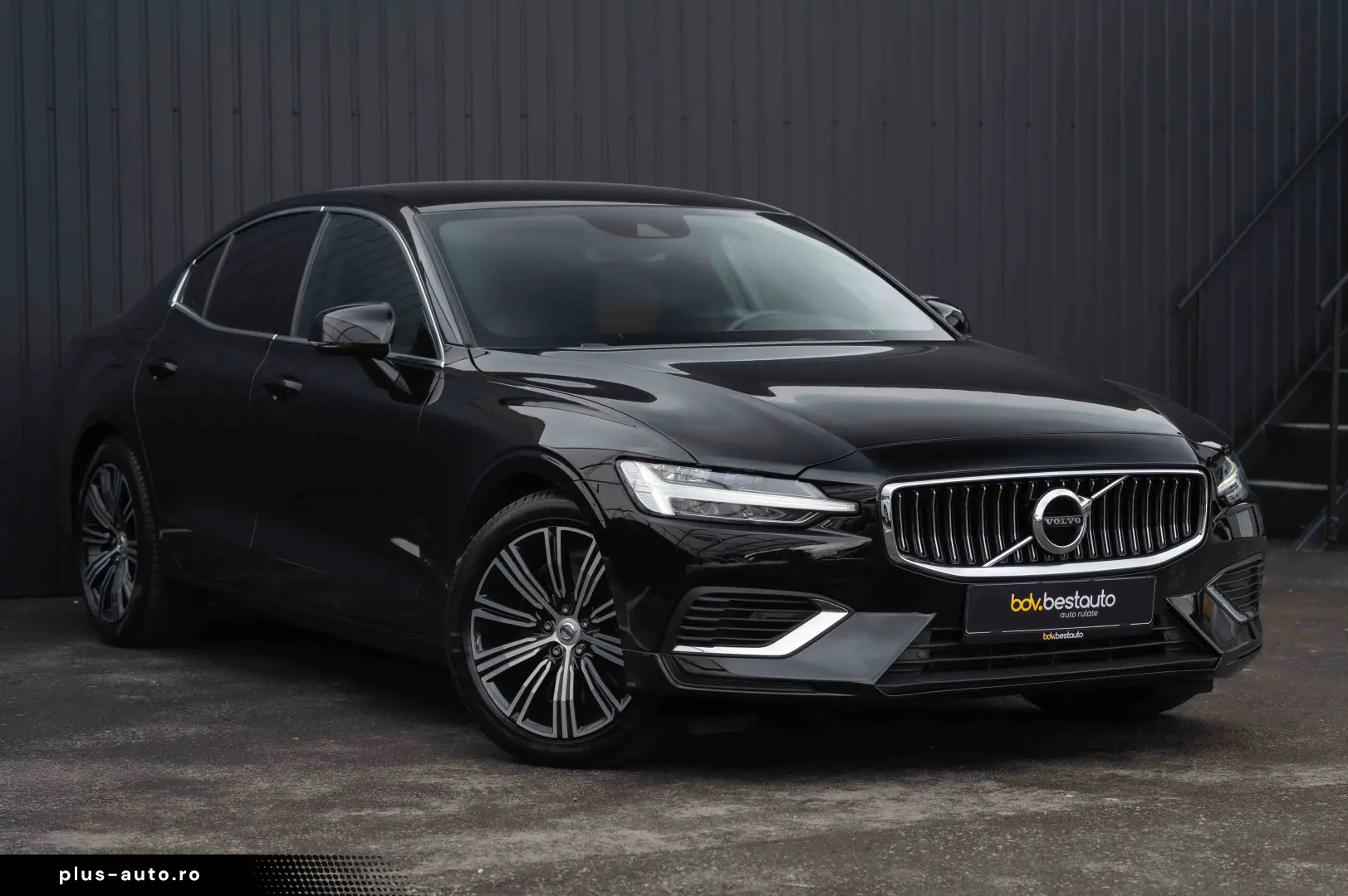 Volvo S60 T8 Recharge AWD Geartronic Inscription