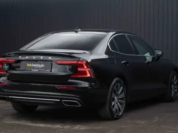 Volvo S60 T8 Recharge AWD Geartronic Inscription