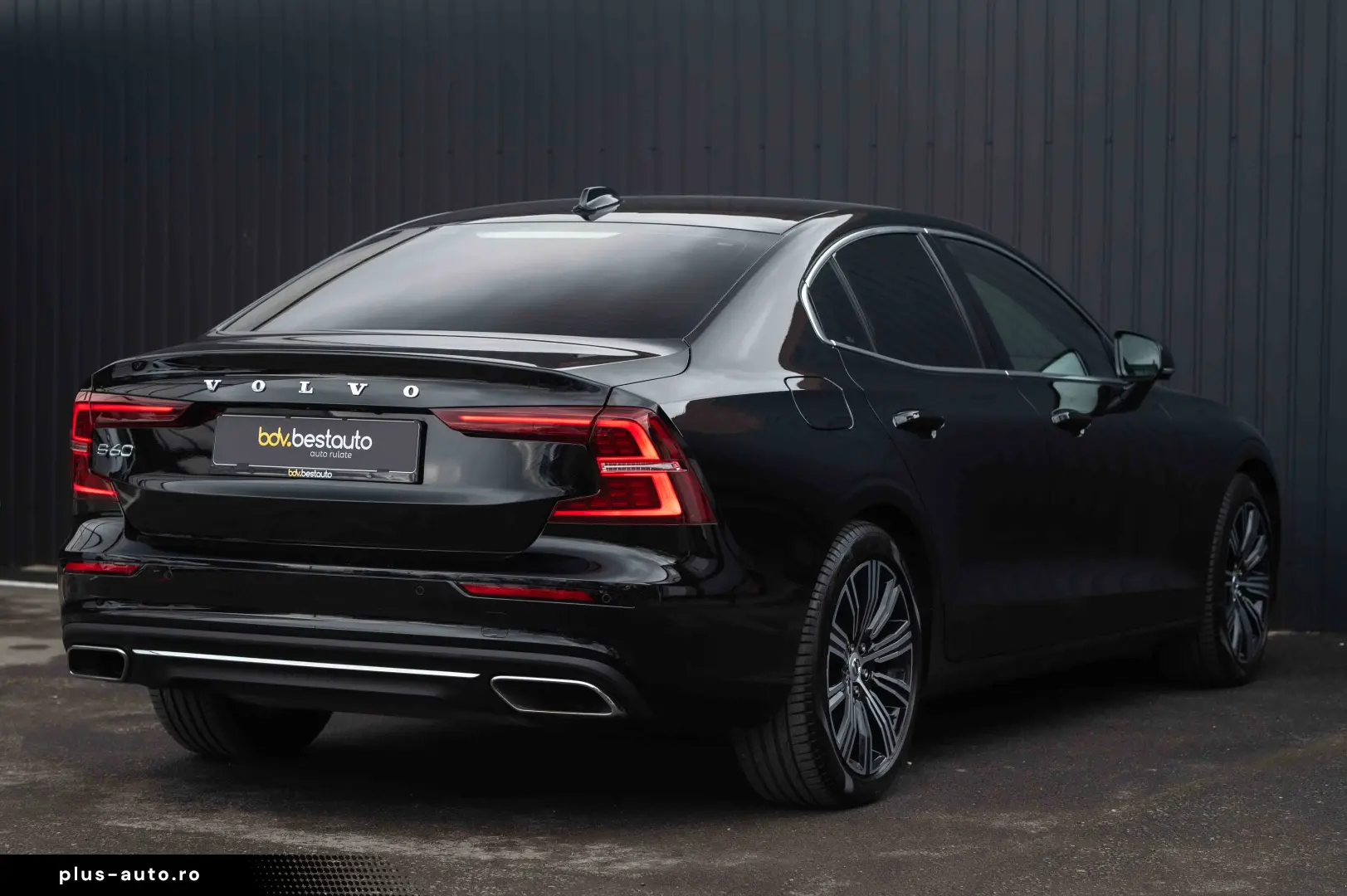 Volvo S60 T8 Recharge AWD Geartronic Inscription