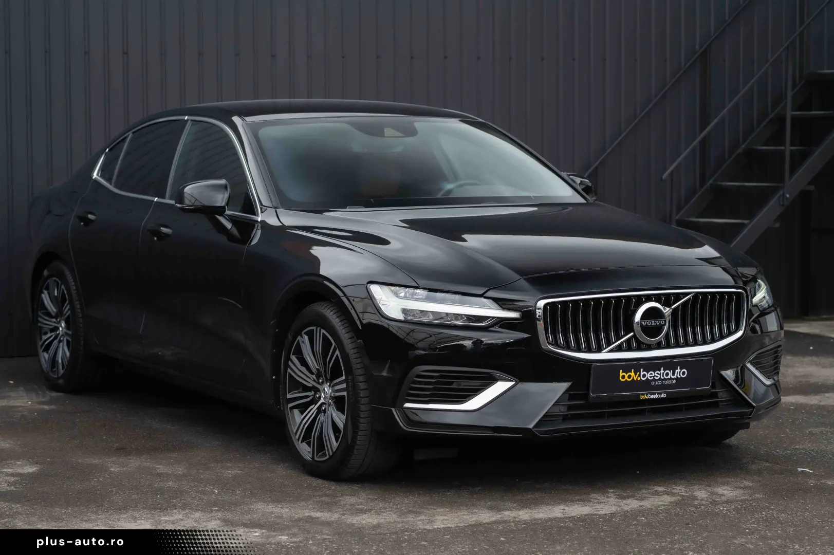 Volvo S60 T8 Recharge AWD Geartronic Inscription