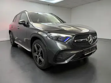 MERCEDES-BENZ GLC 300 de 4M AMG LINE PANO ACC BURM MEMO LED