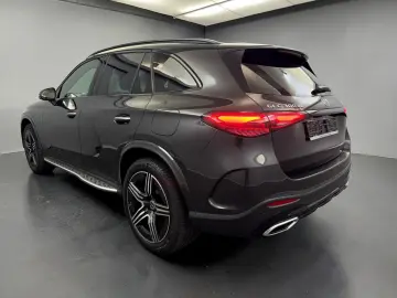 MERCEDES-BENZ GLC 300 de 4M AMG LINE PANO ACC BURM MEMO LED