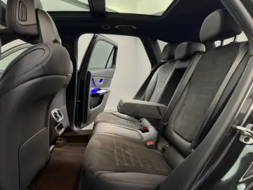 MERCEDES-BENZ GLC 300 de 4M AMG LINE PANO ACC BURM MEMO LED