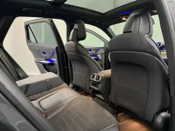 MERCEDES-BENZ GLC 300 de 4M AMG LINE PANO ACC BURM MEMO LED